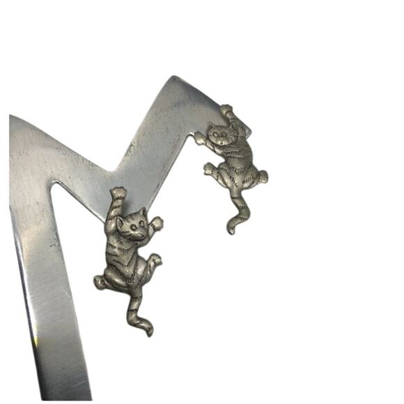 Vintage JJ JONETTE JEWELRY Climbing Cats Pewter earrings - Picture 2 of 4